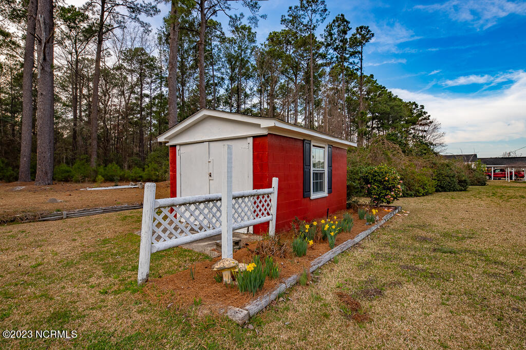 305 Tuttles Grove Road Beaufort, NC 28516 - Photo 19 of 21 IMG_8523-HDR