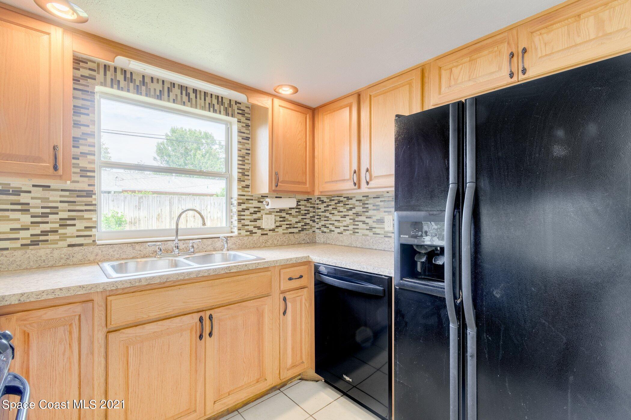 910 Jefferson Road Rockledge, FL 32955 - Photo 2 of 43 910-Jefferson-4137.jpg-SMALL