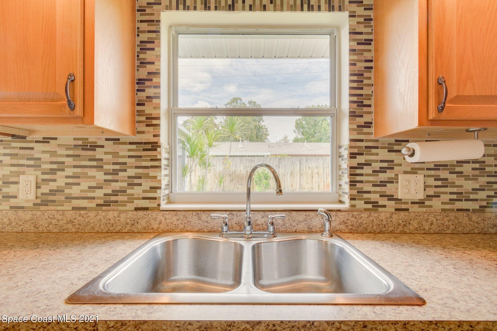 910 Jefferson Road Rockledge, FL 32955 - Photo 5 of 43 910-Jefferson-4147.jpg-SMALL