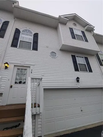 $1,600 | 28 Cinque Terra Place, Finleyville, PA 15332