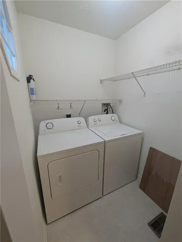 $1,600 | 28 Cinque Terra Place, Finleyville, PA 15332