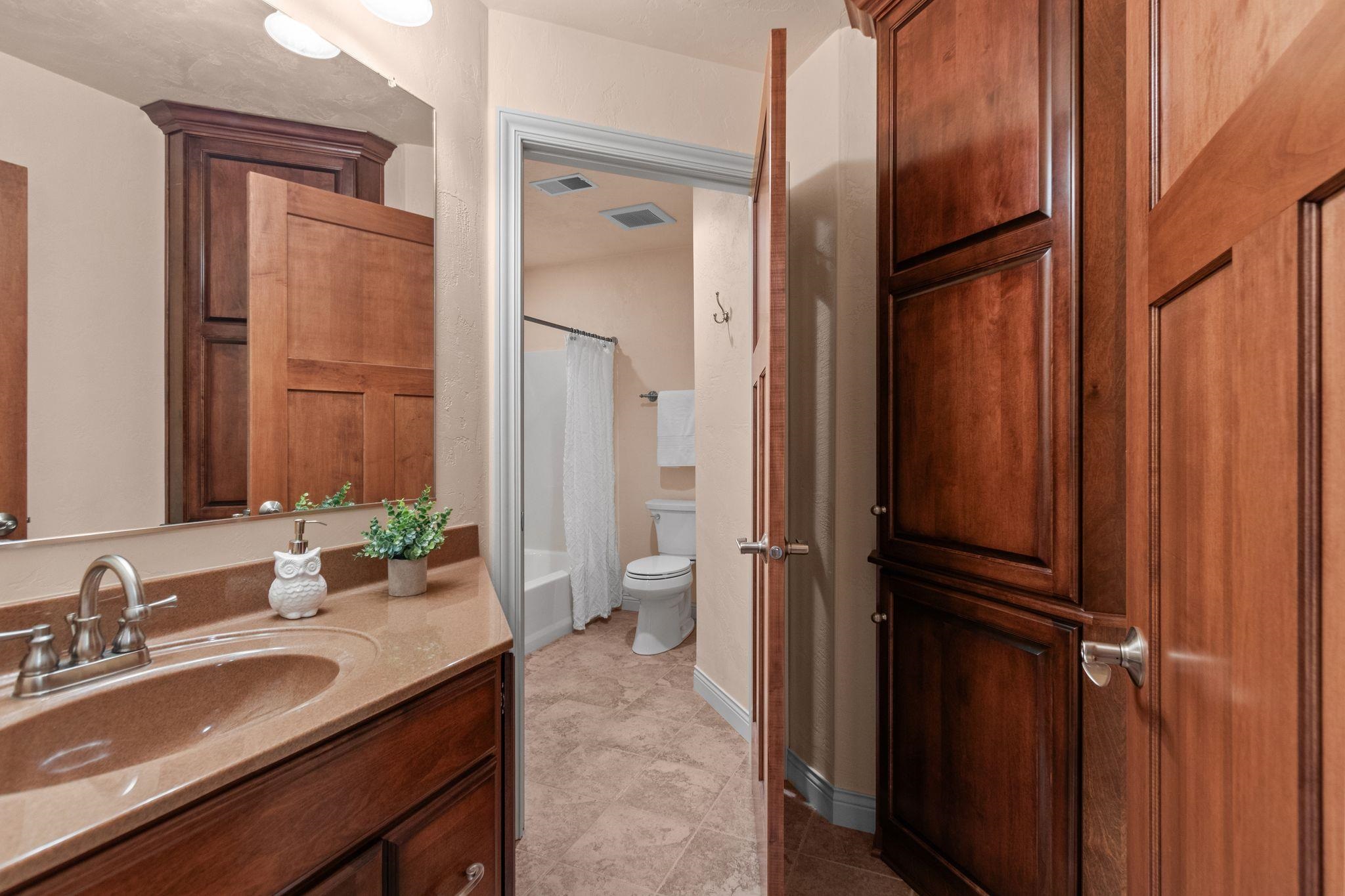 493 Dalton Road Neenah, WI 54956 - Photo 40 of 65