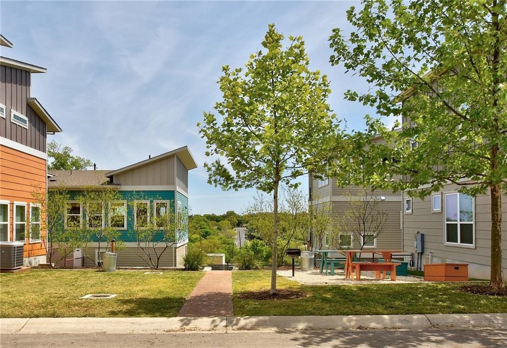 3000 Pither Lane Austin, TX 78741 - Photo 27 of 36