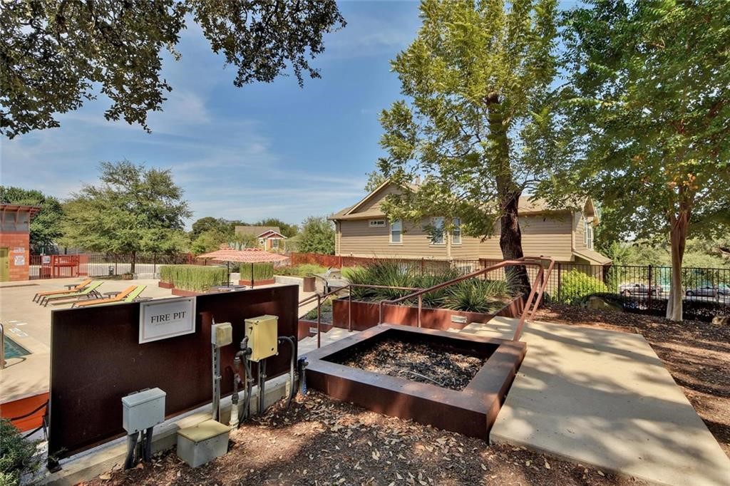 3000 Pither Lane Austin, TX 78741 - Photo 33 of 36