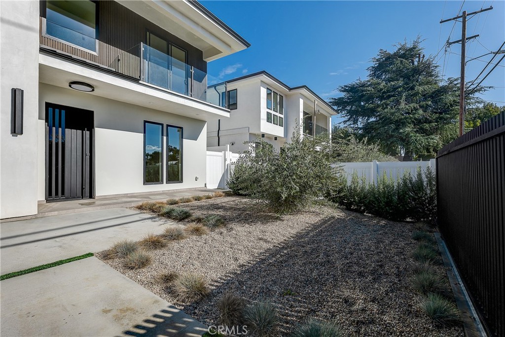 14931 Vose Street Van Nuys, CA 91405 - Photo 2 of 50