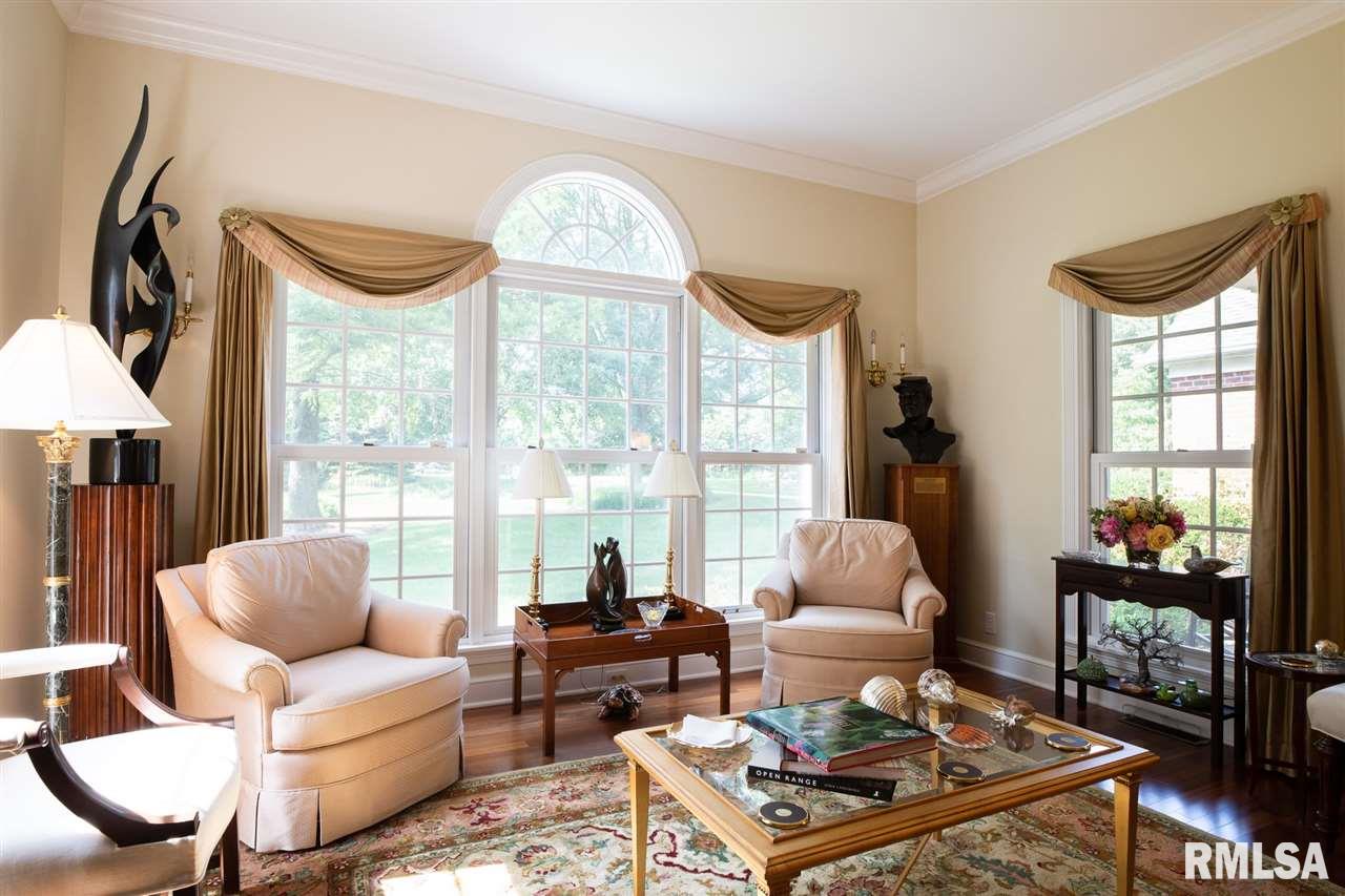 12064 North Hickory Grove Road Dunlap, IL 61525 - Photo 4 of 36 Gallery Image 4