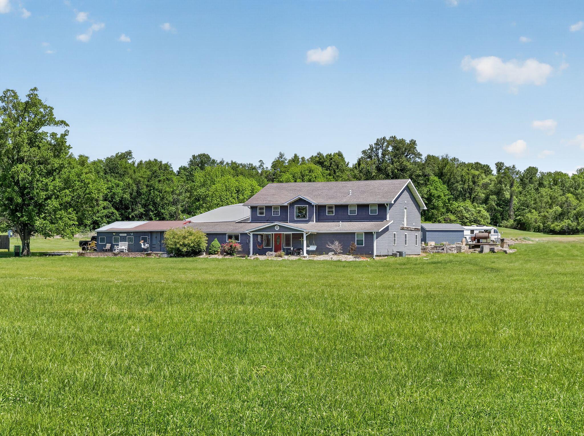 1804 North Prullage Road Vincennes, IN 47591 - Photo 2 of 50 2048x1530