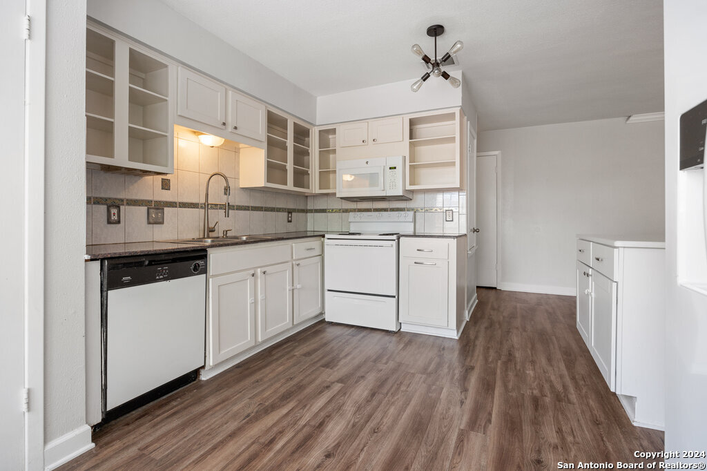 7711 Callaghan Road, Unit 104 San Antonio, TX 78229 - Photo 3 of 25