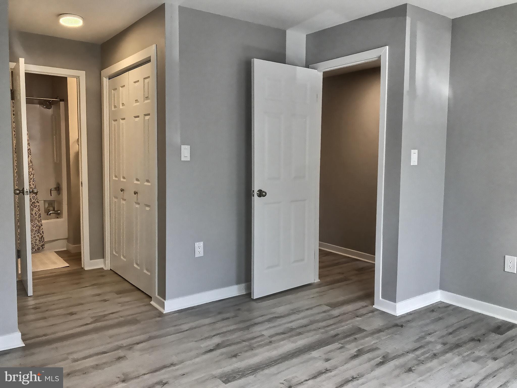 413 Sharp Street South, Unit R7 Baltimore, MD 21230 - Photo 18 of 31 Mstr BR with view of Walk In Closet #1 and MB