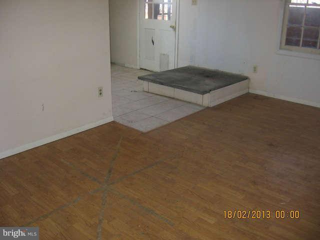 46 Dogpatch Lane Linden, VA 22642 - Photo 4 of 10 Entrance