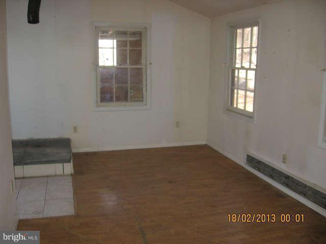 46 Dogpatch Lane Linden, VA 22642 - Photo 5 of 10 Family Room