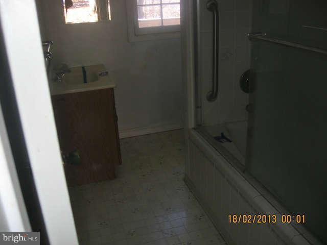 46 Dogpatch Lane Linden, VA 22642 - Photo 6 of 10 Full Bath