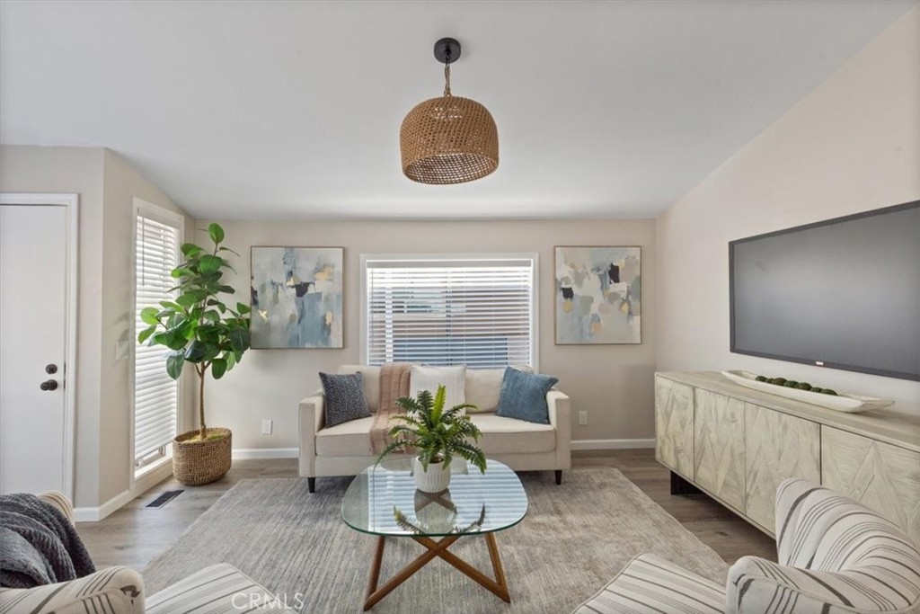 201 Rd Runner Lane Fountain Valley, CA 92708 - Photo 16 of 31