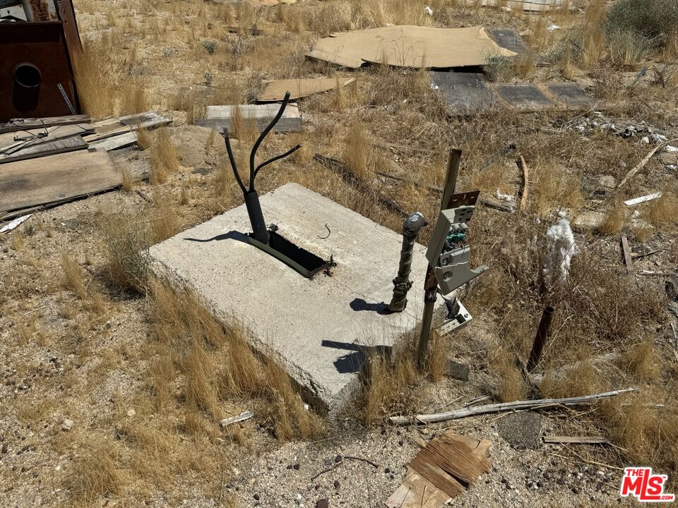 401 Sterling Road Inyokern, CA 93527 - Photo 25 of 37 a picture of a bathroom