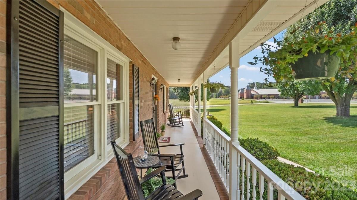 425 Baucom Road Monroe, NC 28110 - Photo 4 of 48