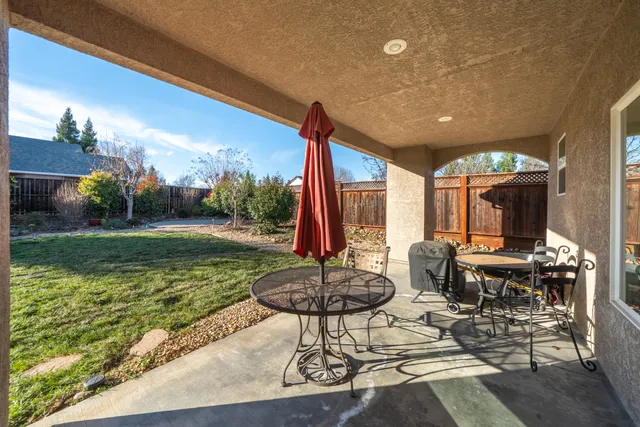 $649,500 | 2318 Crescent Moon Court, Redding, CA 96001
