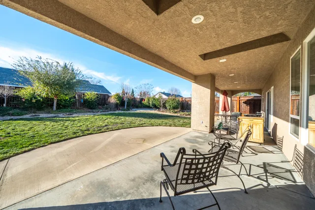 $649,500 | 2318 Crescent Moon Court, Redding, CA 96001