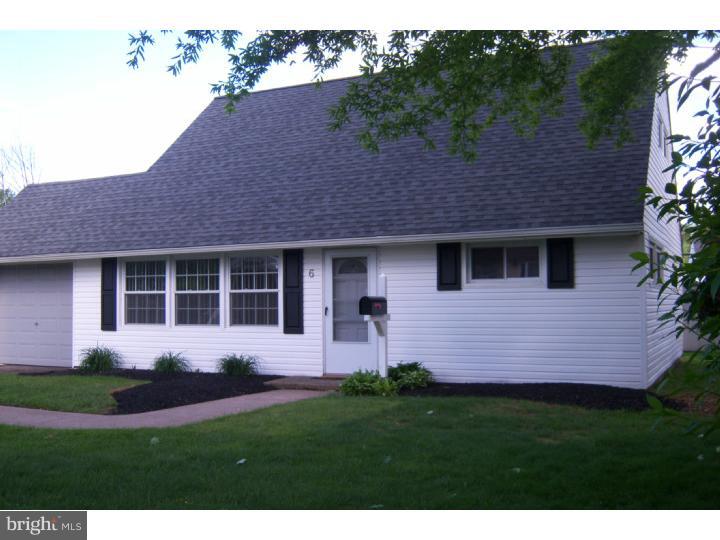 6 Verdant Road Levittown, PA 19057 - Photo 3 of 10