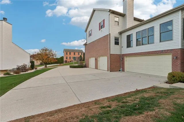 $498,999 | 114 Dolores Drive, Irwin, PA 15642