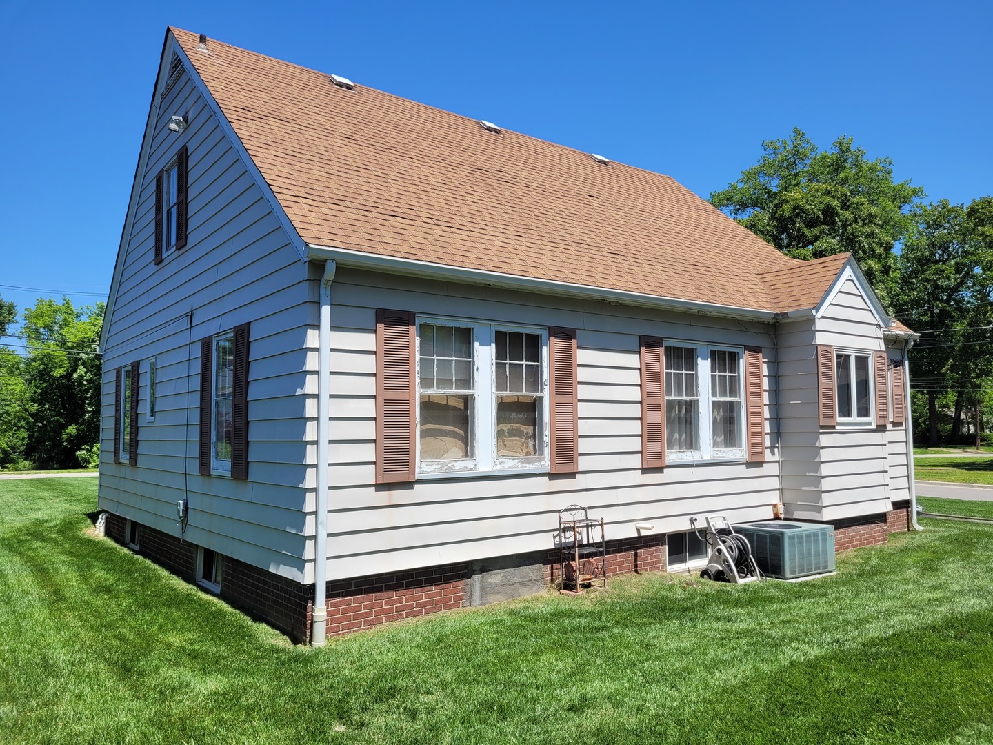 1901 East Richview Road Mount Vernon, IL 62864 - Photo 5 of 25 Gallery Image 5
