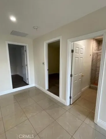 en view interior of the house and hallway