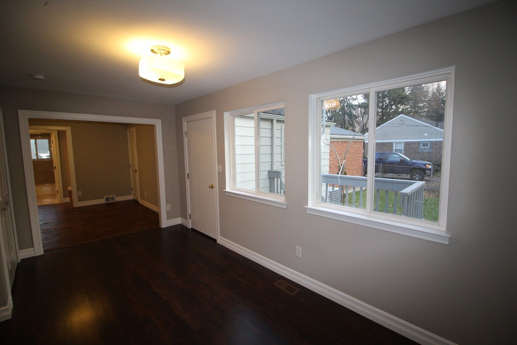 36773 Kelly Road Clinton Township, MI 48035 - Photo 13 of 56 31335611-12.JPG