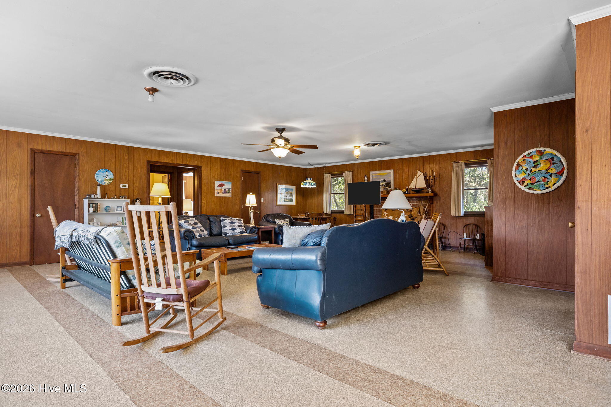103 Yaupon Road Pine Knoll Shores, NC 28512 - Photo 16 of 58 Living Room