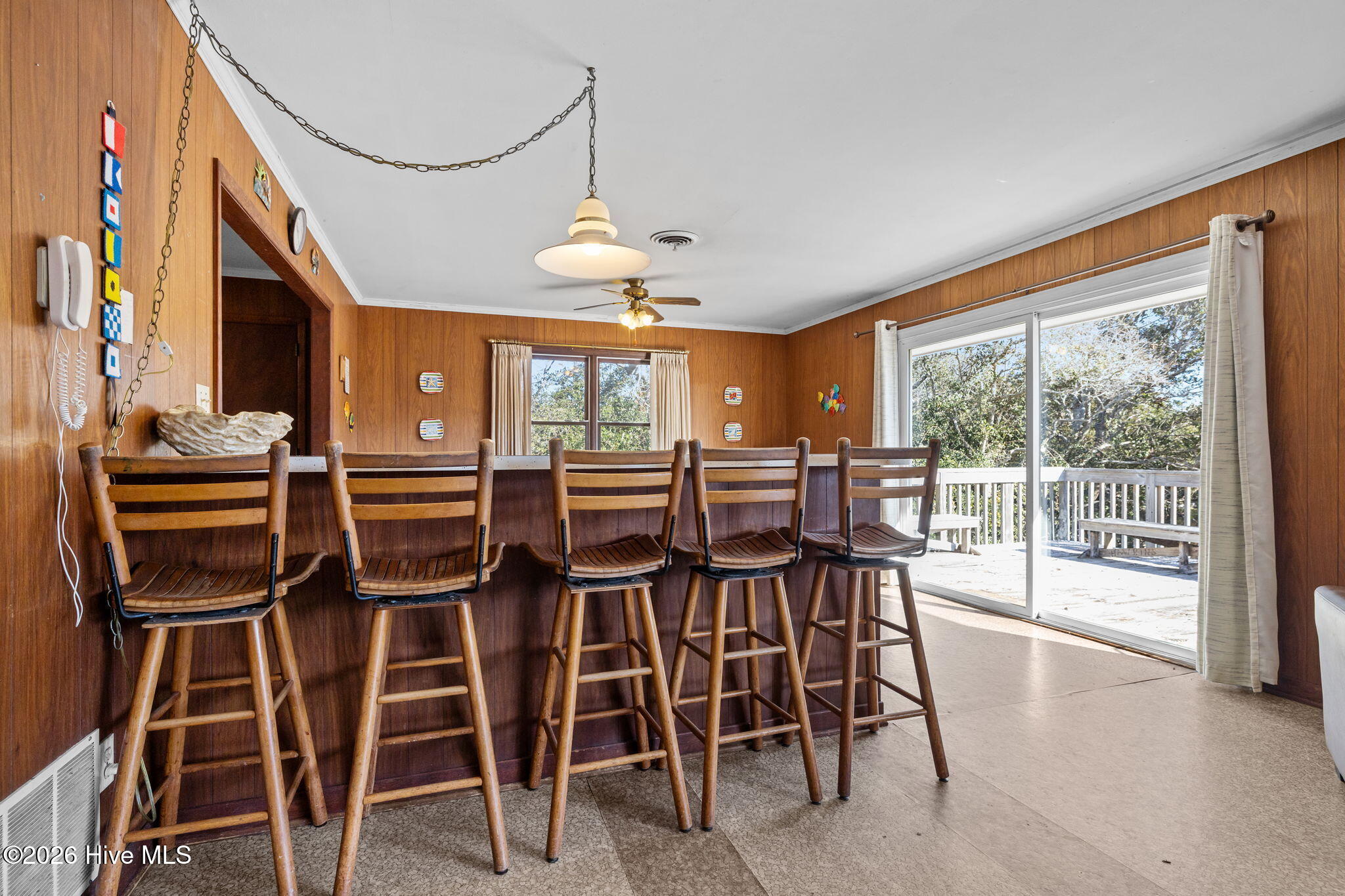 103 Yaupon Road Pine Knoll Shores, NC 28512 - Photo 17 of 58 Dining Bar