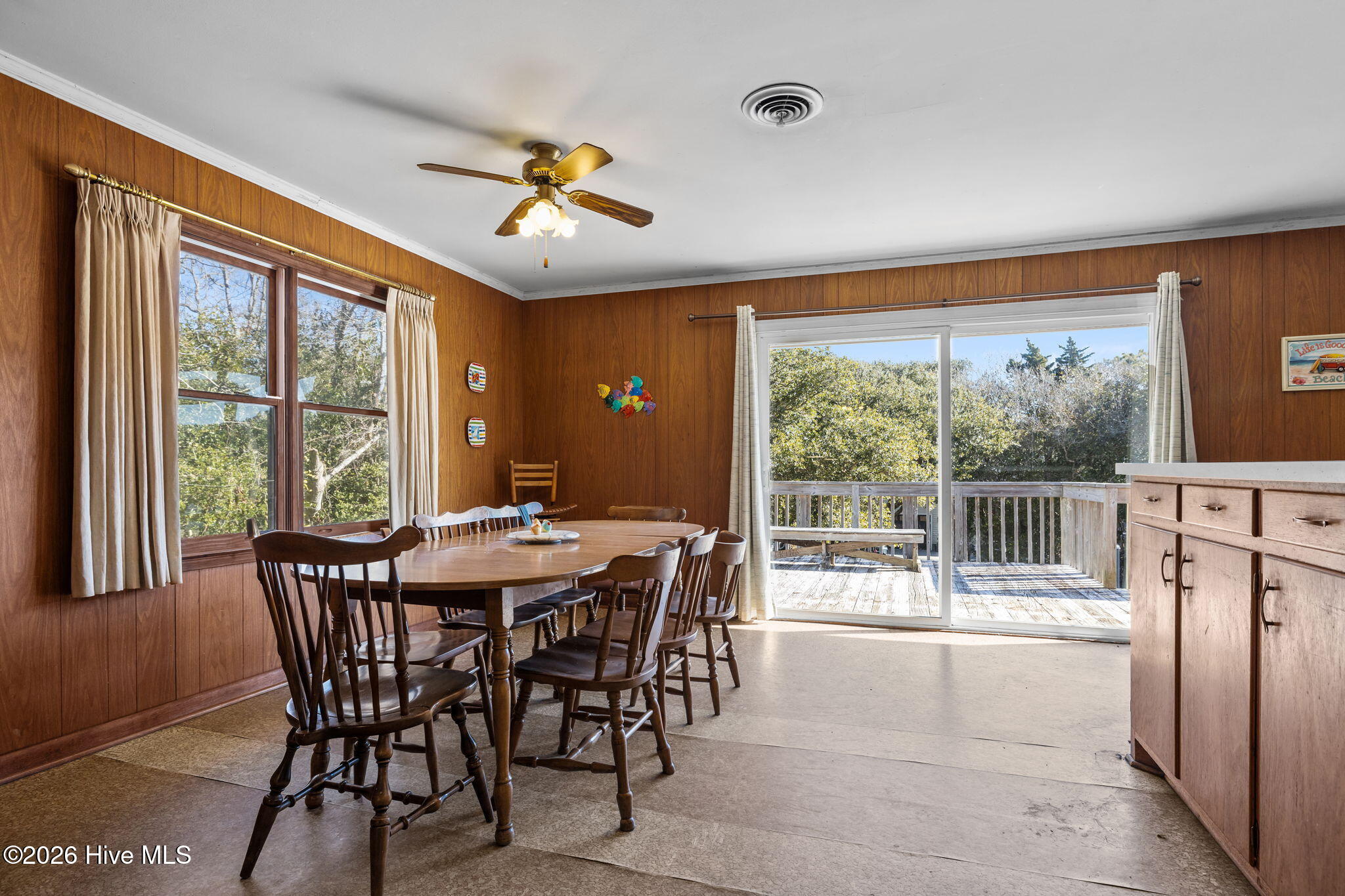 103 Yaupon Road Pine Knoll Shores, NC 28512 - Photo 19 of 58 Dining Room