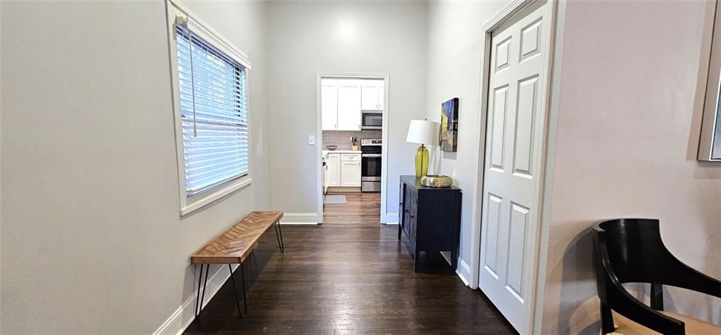 2511 Susan Lane Southwest Atlanta, GA 30331 - Photo 4 of 15