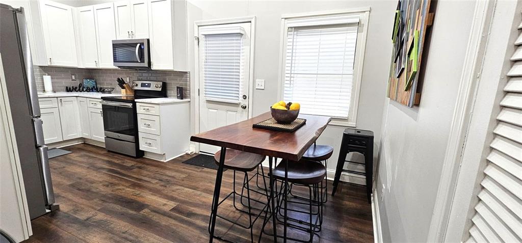 2511 Susan Lane Southwest Atlanta, GA 30331 - Photo 7 of 15