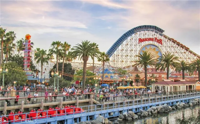 a group of people sitting outside of a building