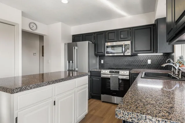 $684,500 | 8904 North Bradbury Drive, Spokane, WA 99208