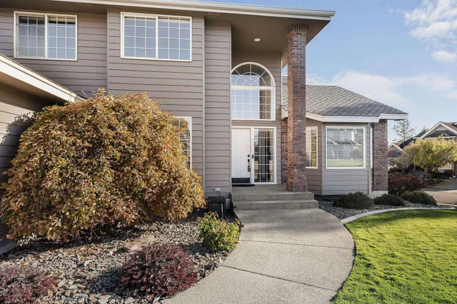 $684,500 | 8904 North Bradbury Drive, Spokane, WA 99208