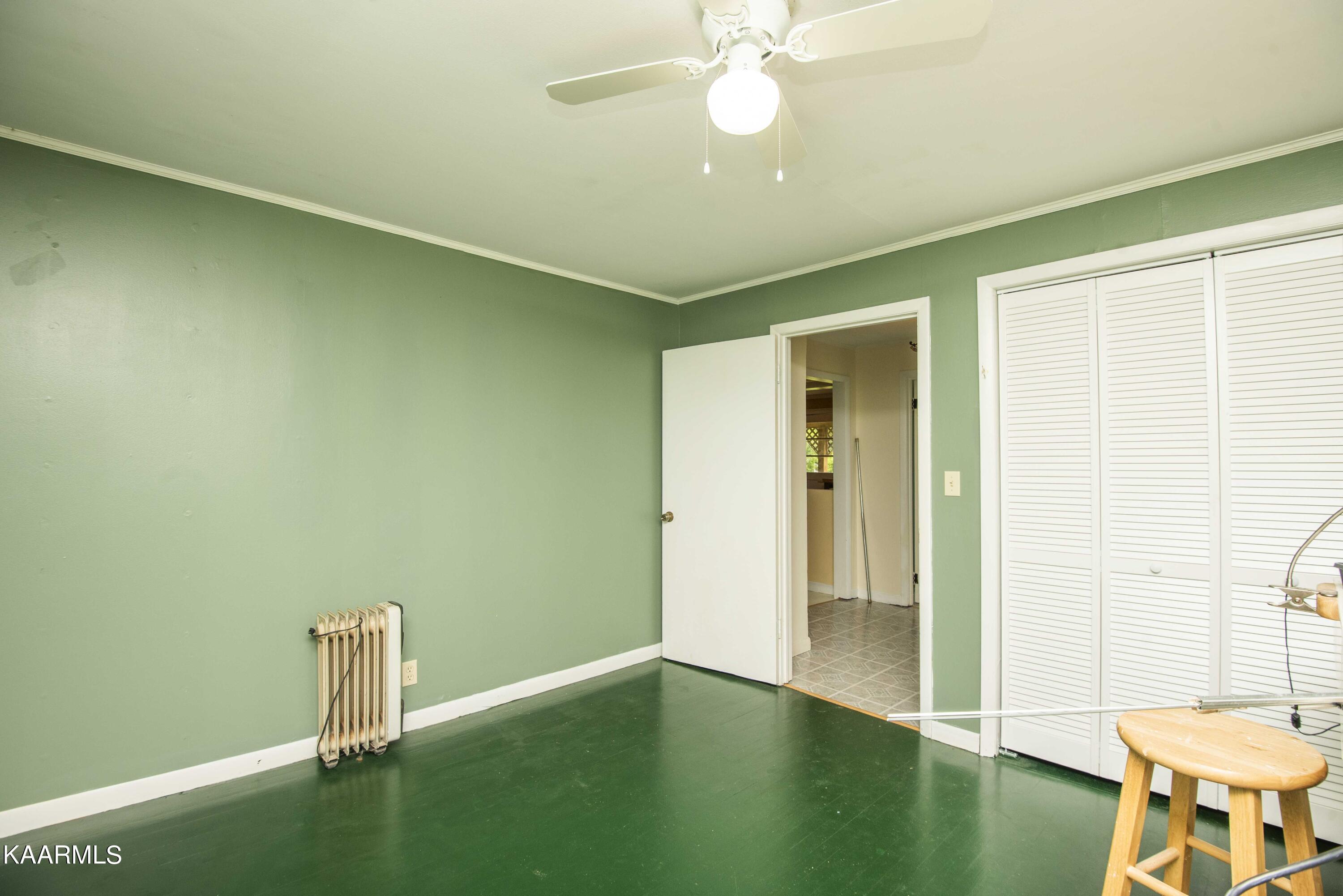 2136 Harris Road Knoxville, TN 37924 - Photo 16 of 43 bed_1