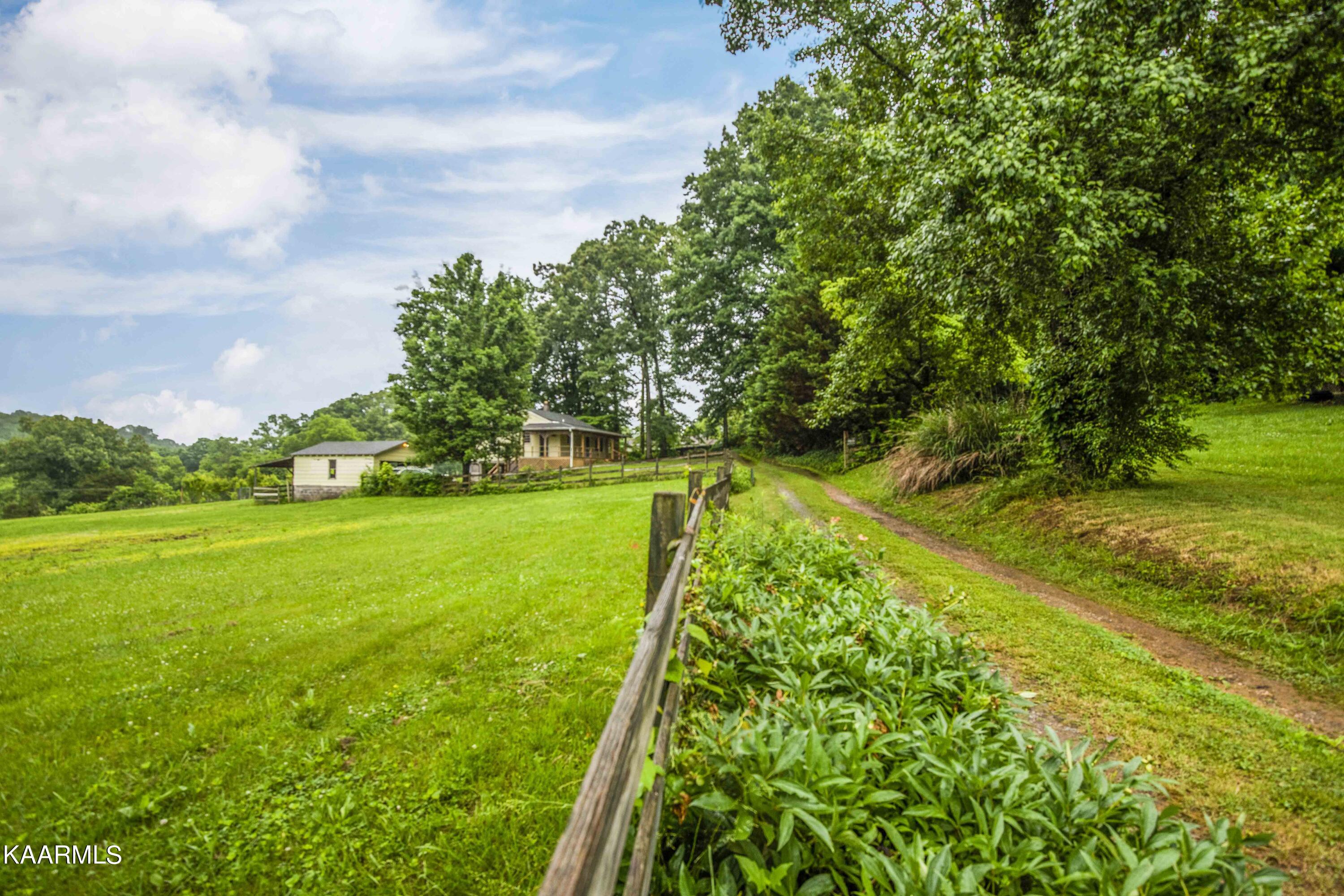 2136 Harris Road Knoxville, TN 37924 - Photo 29 of 43 exterior 4_1