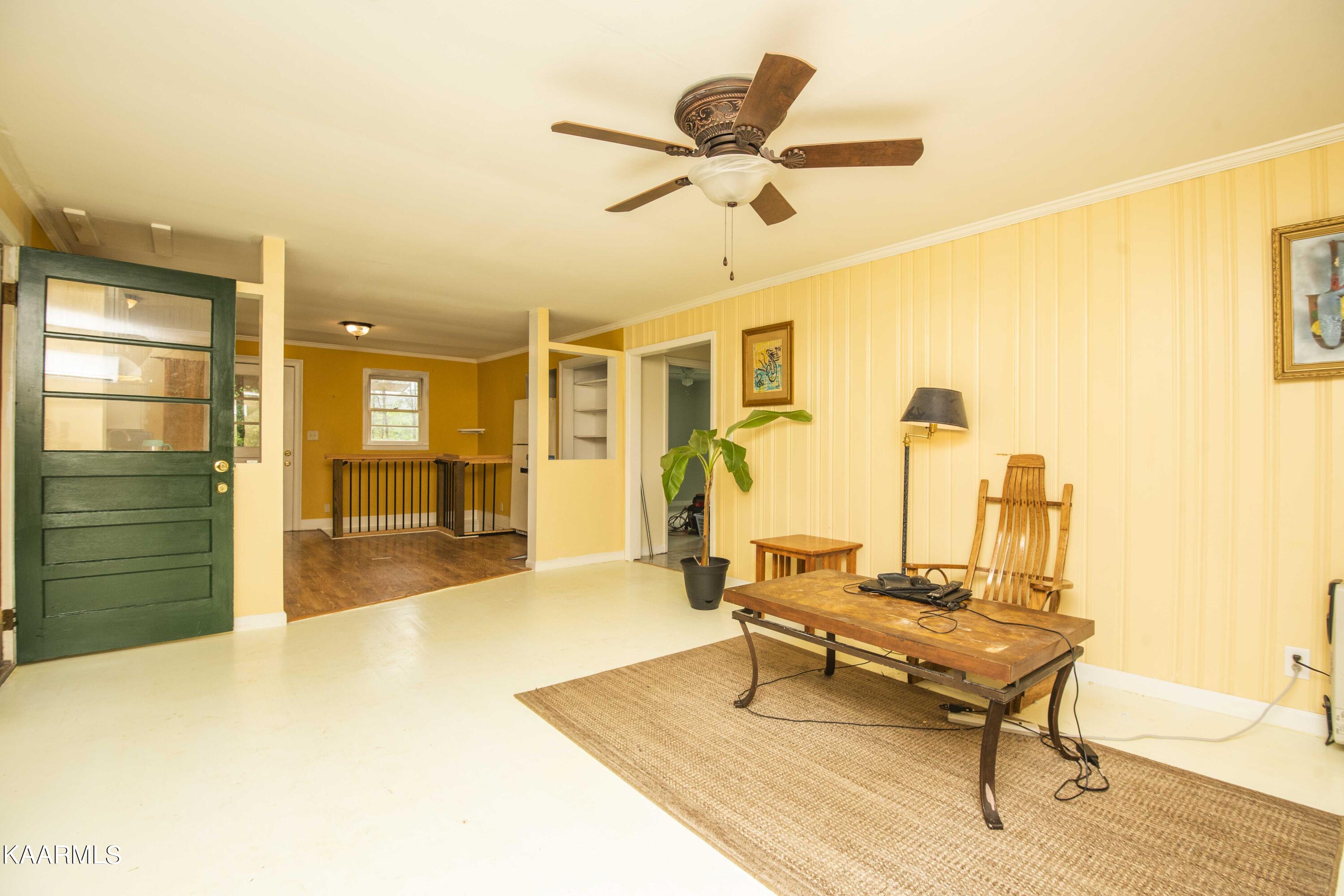 2136 Harris Road Knoxville, TN 37924 - Photo 3 of 43 living `_1