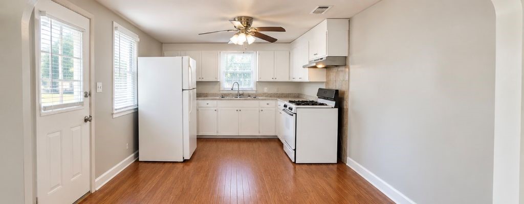 620 South Atascosa Street Mathis, TX 78368 - Photo 4 of 10 Gallery Image 4