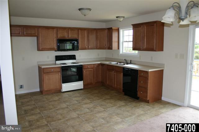 390 Riviera Street, Unit 255 Mount Wolf, PA 17347 - Photo 2 of 10 Gallery Image 2
