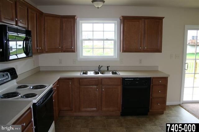 390 Riviera Street, Unit 255 Mount Wolf, PA 17347 - Photo 3 of 10 Gallery Image 3