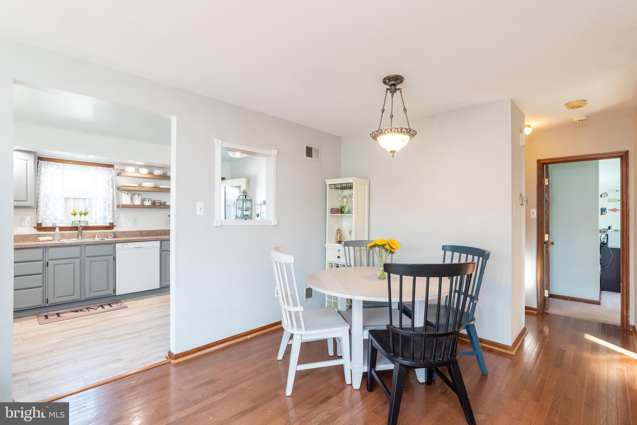 9914 Maidbrook Road Baltimore, MD 21234 - Photo 11 of 47 Dining Room