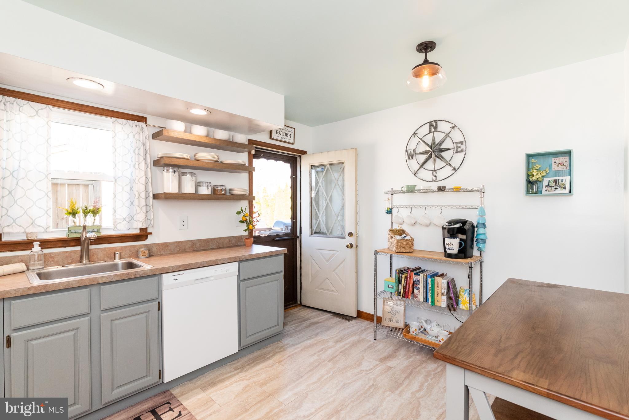 9914 Maidbrook Road Baltimore, MD 21234 - Photo 18 of 47 Kitchen