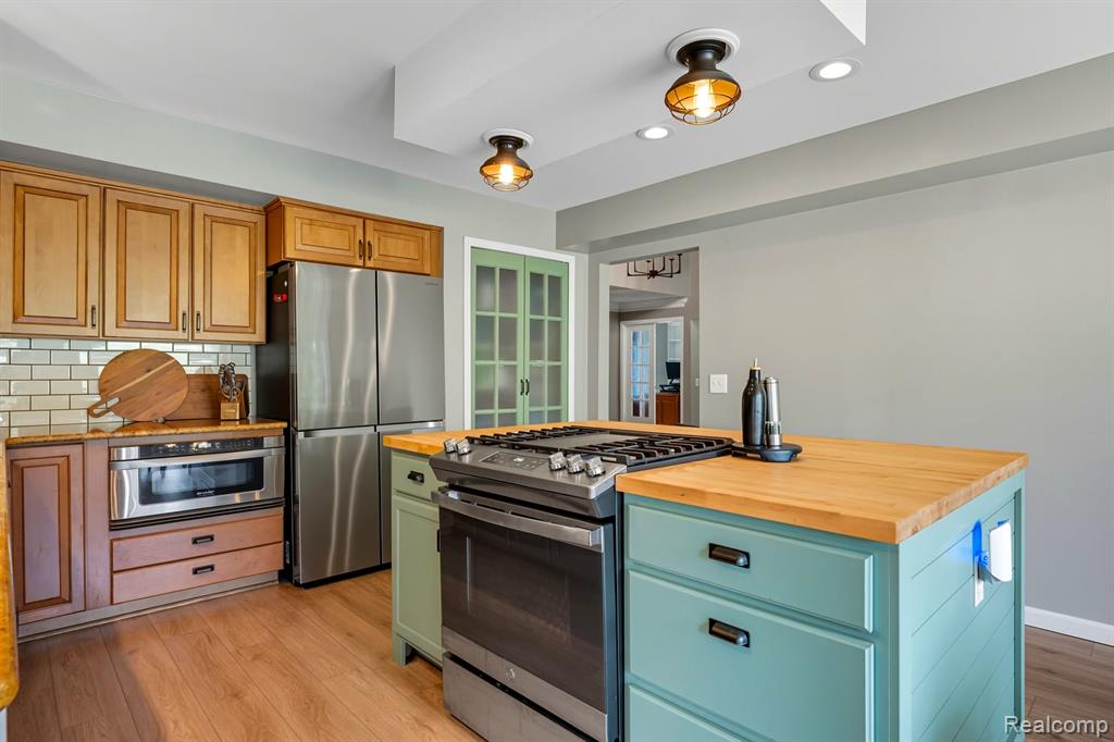 1938 Kilburn Road West Rochester Hills, MI 48306 - Photo 27 of 69