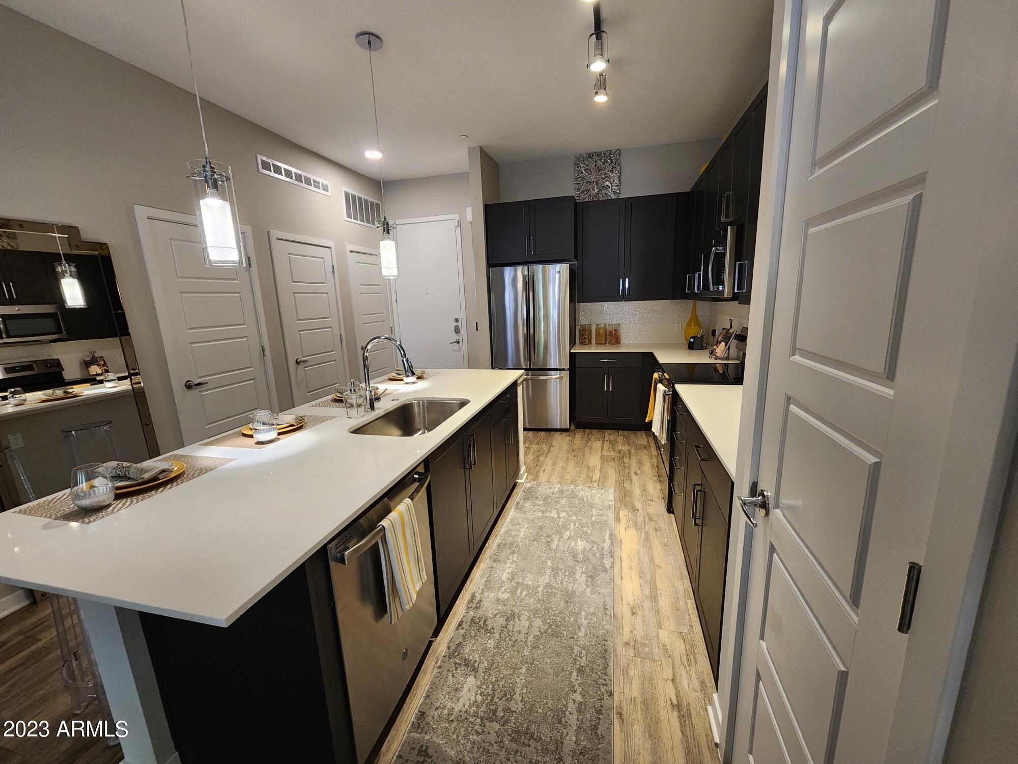 200 East Thomas Road, Unit A4 Phoenix, AZ 85012 - Photo 3 of 24 Kitchen 1