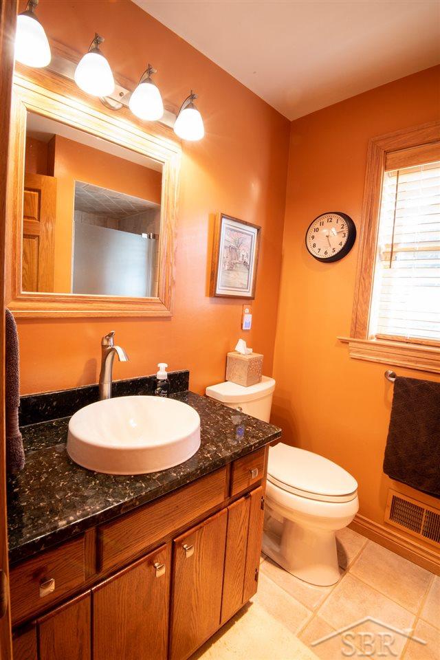 8211 Dixon Road Reese, MI 48757 - Photo 19 of 27 Full Bath