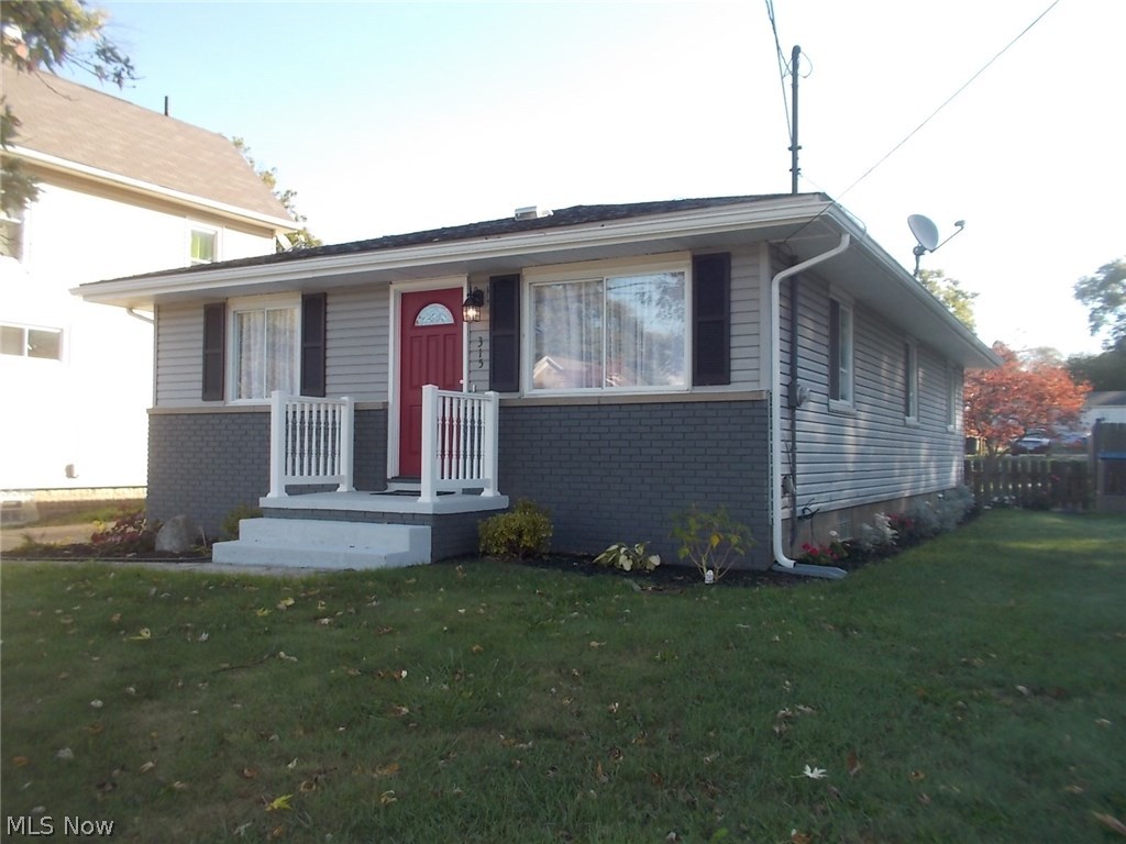 315 Massillon Road Akron, OH 44312 - Photo 1 of 28