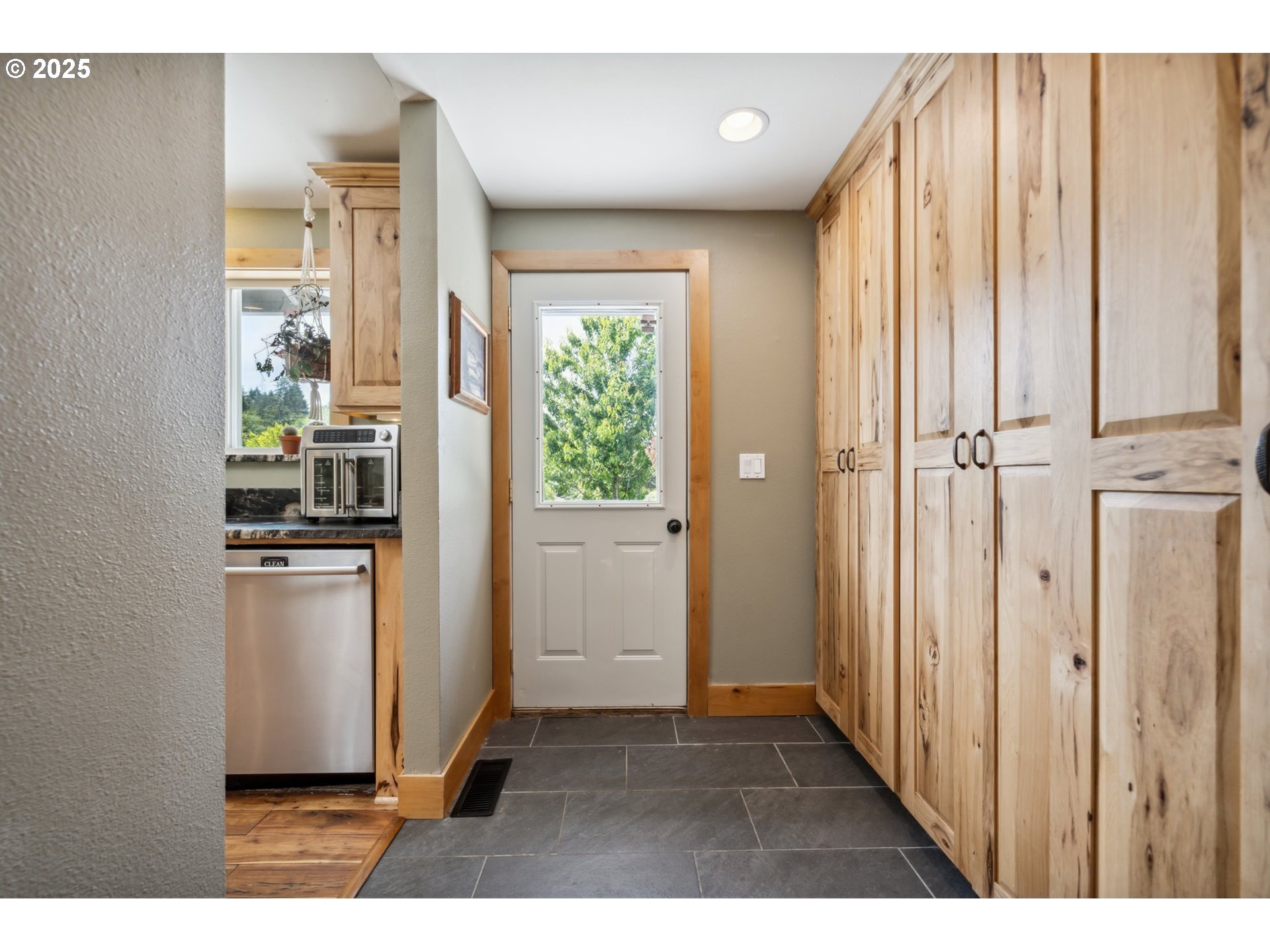 40774 Southeast Trubel Road Sandy, OR 97055 - Photo 8 of 47