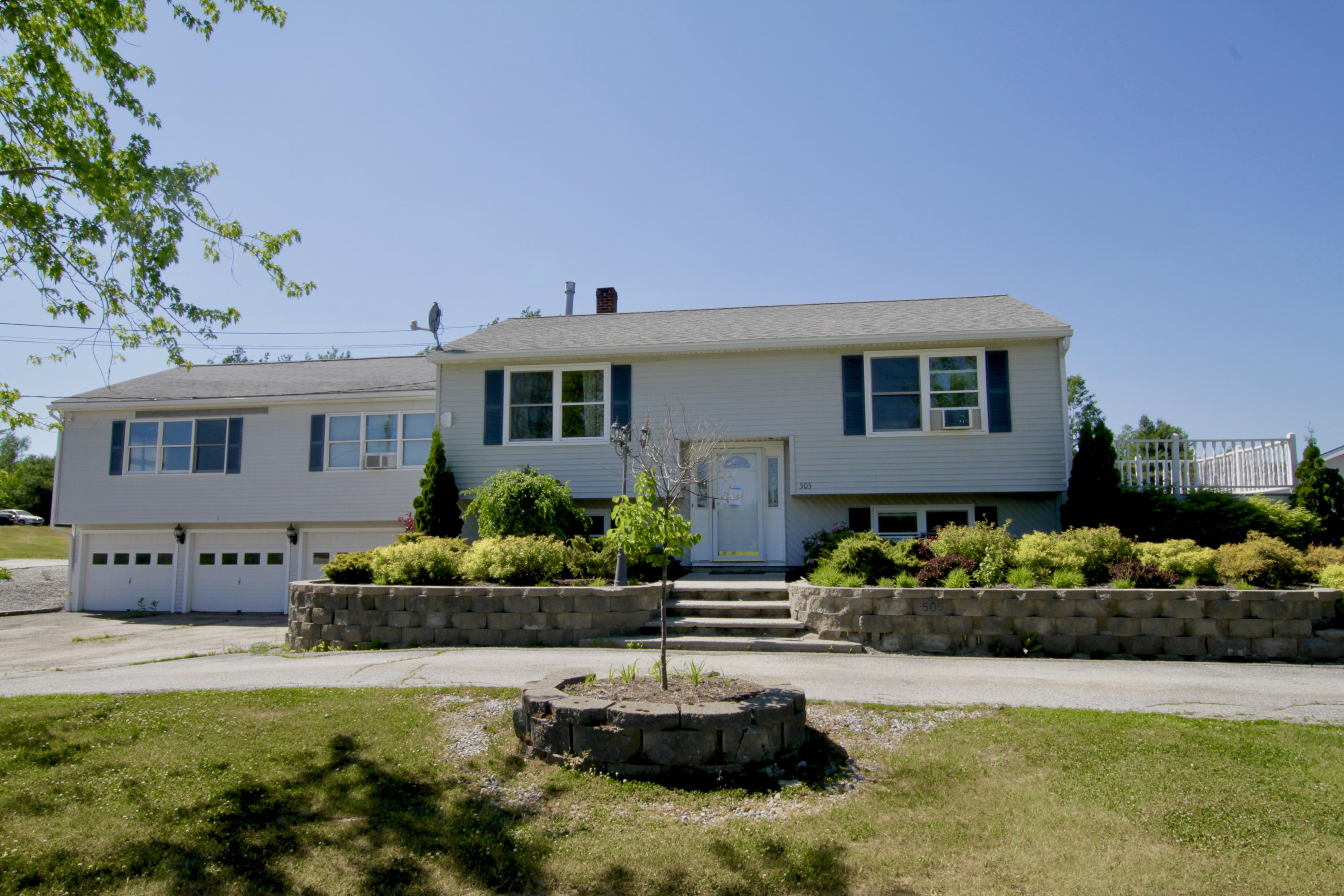 505 Davis Road Bangor, ME 04401 - Photo 1 of 24 IMG_2460