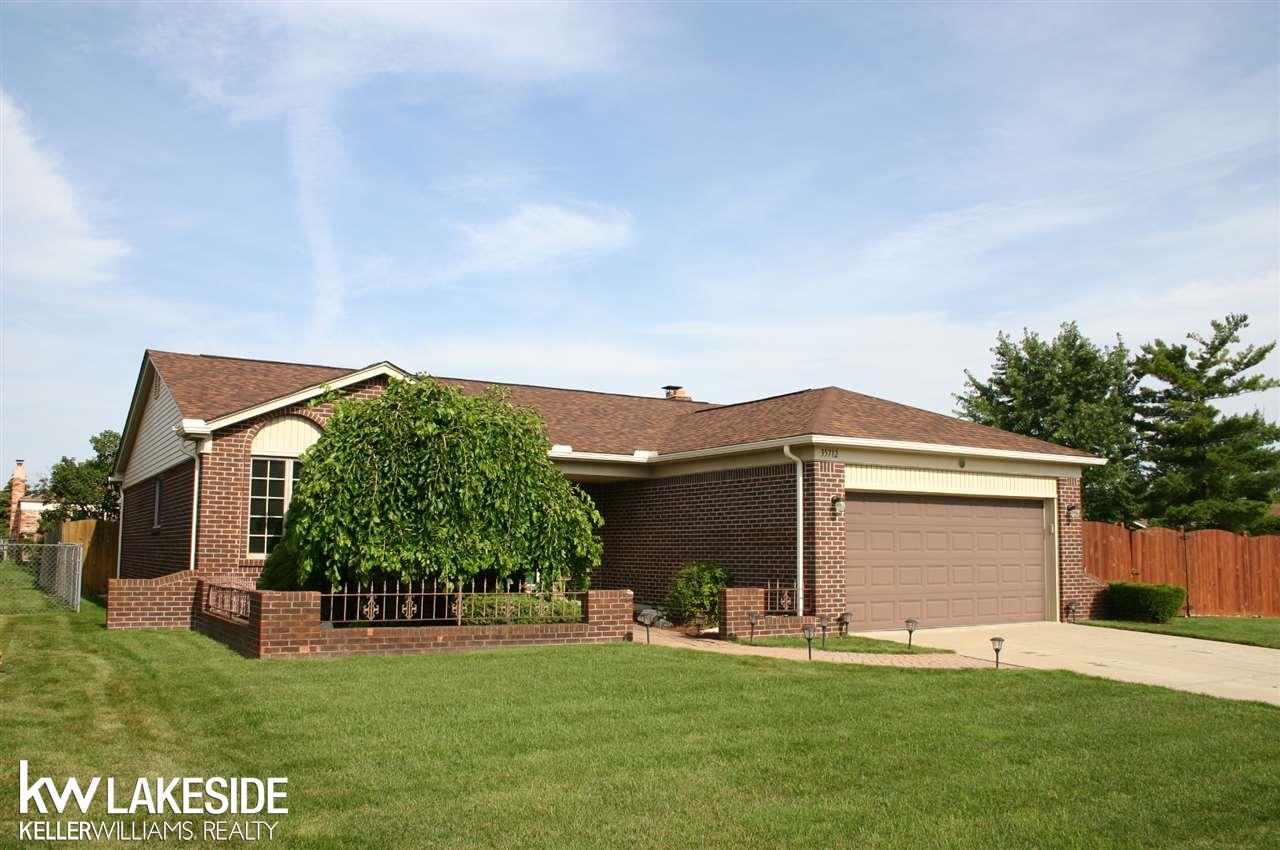 35712 Shell Drive Sterling Heights, MI 48310 - Photo 1 of 47 31326666.JPG