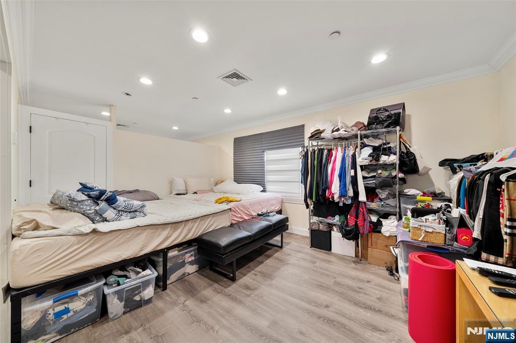 340 Paterson Avenue East Rutherford, NJ 07073 - Photo 24 of 34 Gallery Image 24